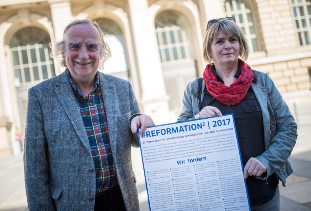 Φρίντερ Οτο Βολφ στο ΒΗΜΑ: «Ψευδαίσθηση ότι η AfD μπορεί να εξημερωθεί»