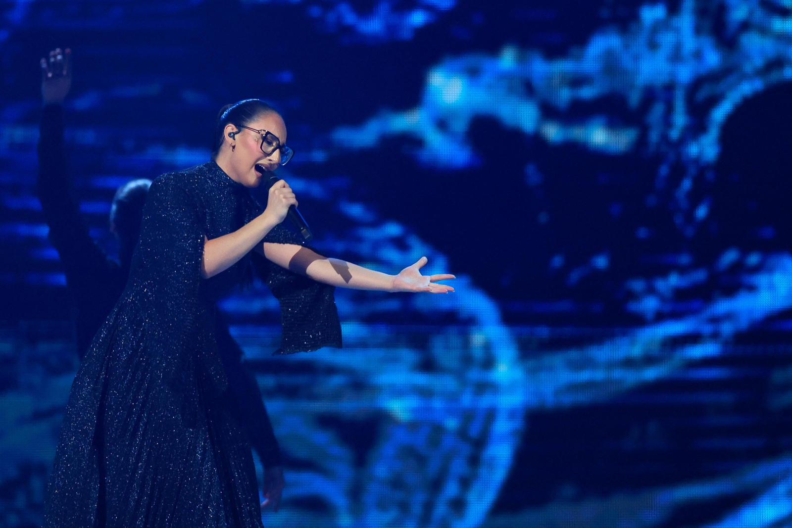 Eurovision 2025: Συγκλονιστική η Klavdia και στον μεγάλο τελικό