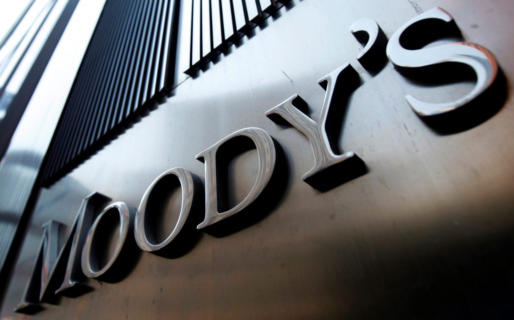 Moody’s: Ποια «αγκάθια» εντοπίζει στην ελληνική οικονομία – Τα ρίσκα, οι κίνδυνοι