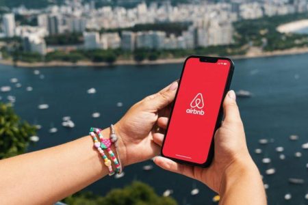 Airbnb: Λήγει η προθεσμία, ποιοι απειλούνται με πρόστιμα