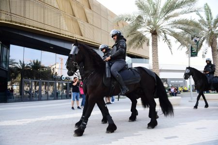 Final Four, EuroLeague: Έφιπποι αστυνομικοί έξω από την Etihad Arena