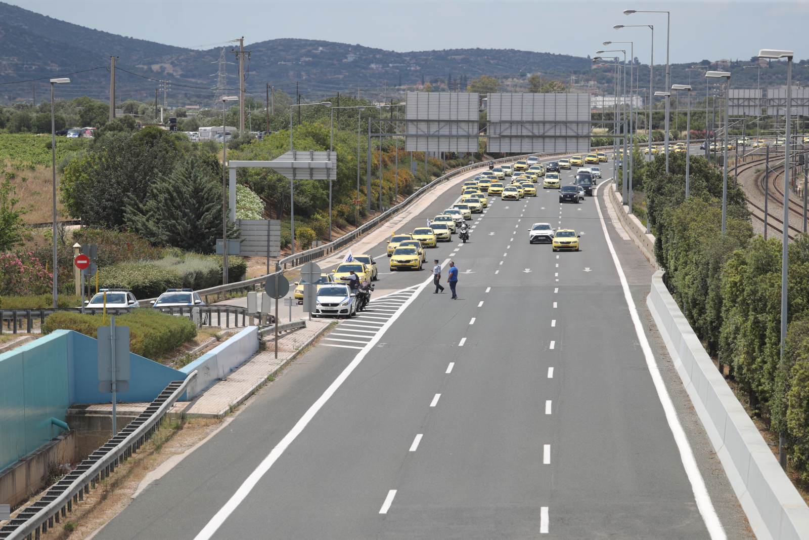 Αττική Οδός: Ταλαιπωρία για εκατοντάδες οδηγούς στην Περιφερειακή Υμηττού