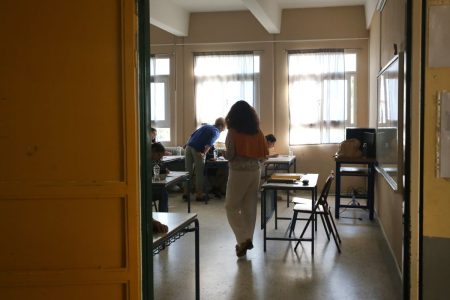 Πανελλήνιες 2025: Ολόκληρο το θέμα από το ΒΗΜΑ που έπεσε στην Έκθεση