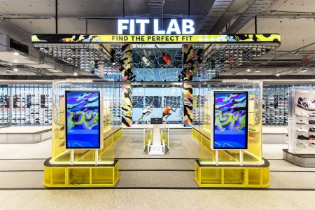 Αγοράζοντας παπούτσια… εκ του ασφαλούς