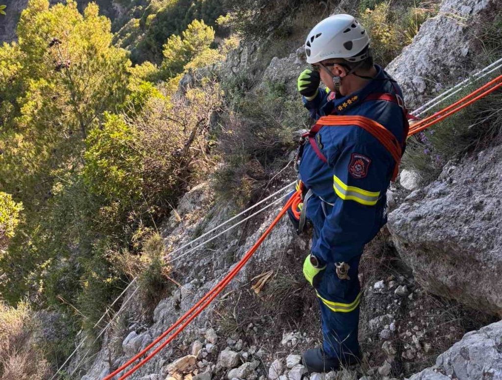 Κέρκυρα: Επιχείρηση διάσωσης Βρετανού τουρίστα στο Canal d’Amour