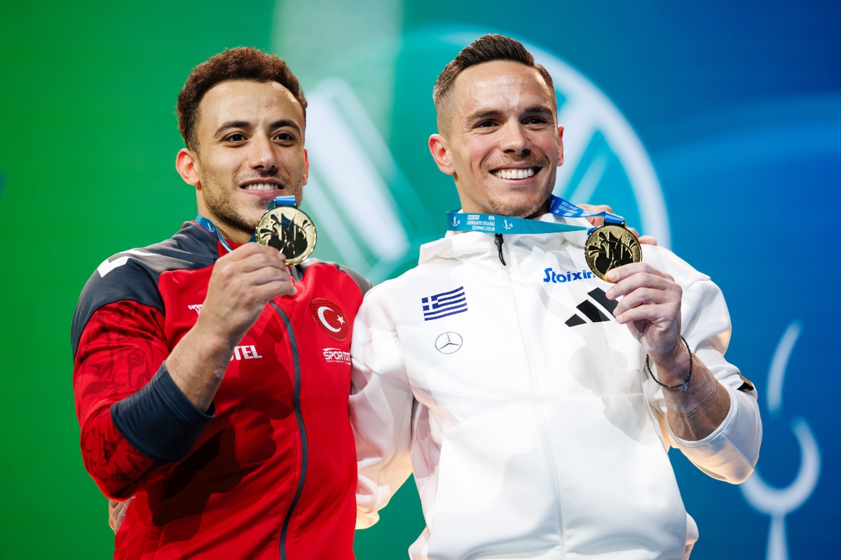 Ο Λευτέρης Πετρούνιας βλέπει ακόμα φως στο τούνελ και δεν θέλει να τελειώσει