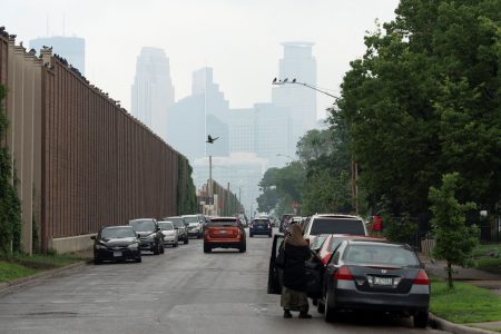 Ο καπνός από τις δασικές πυρκαγιές στον Καναδά κάλυψε το ένα τρίτο των ΗΠΑ