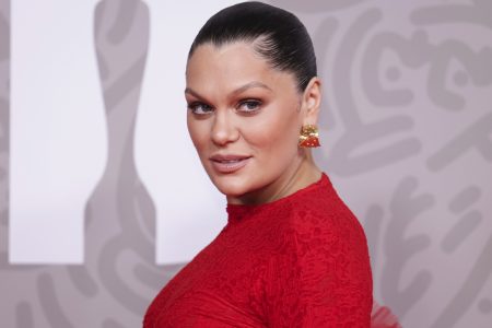 H Jessie J διαγνώστηκε με καρκίνο του μαστού – «Θα εξαφανιστώ για λίγο»