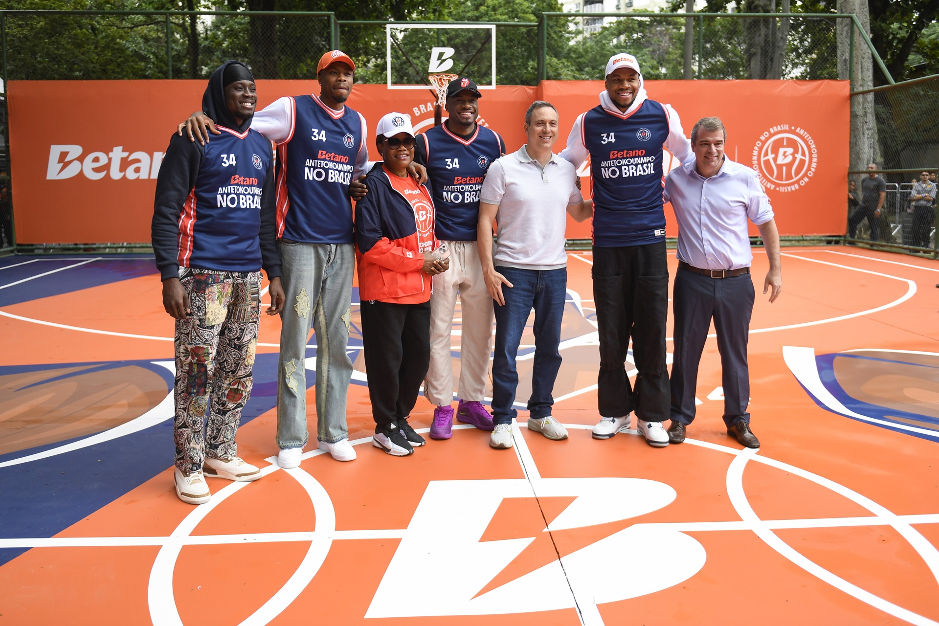 Η Kaizen Gaming και ο Γιάννης Αντετοκούνμπο εγκαινιάζουν γήπεδο