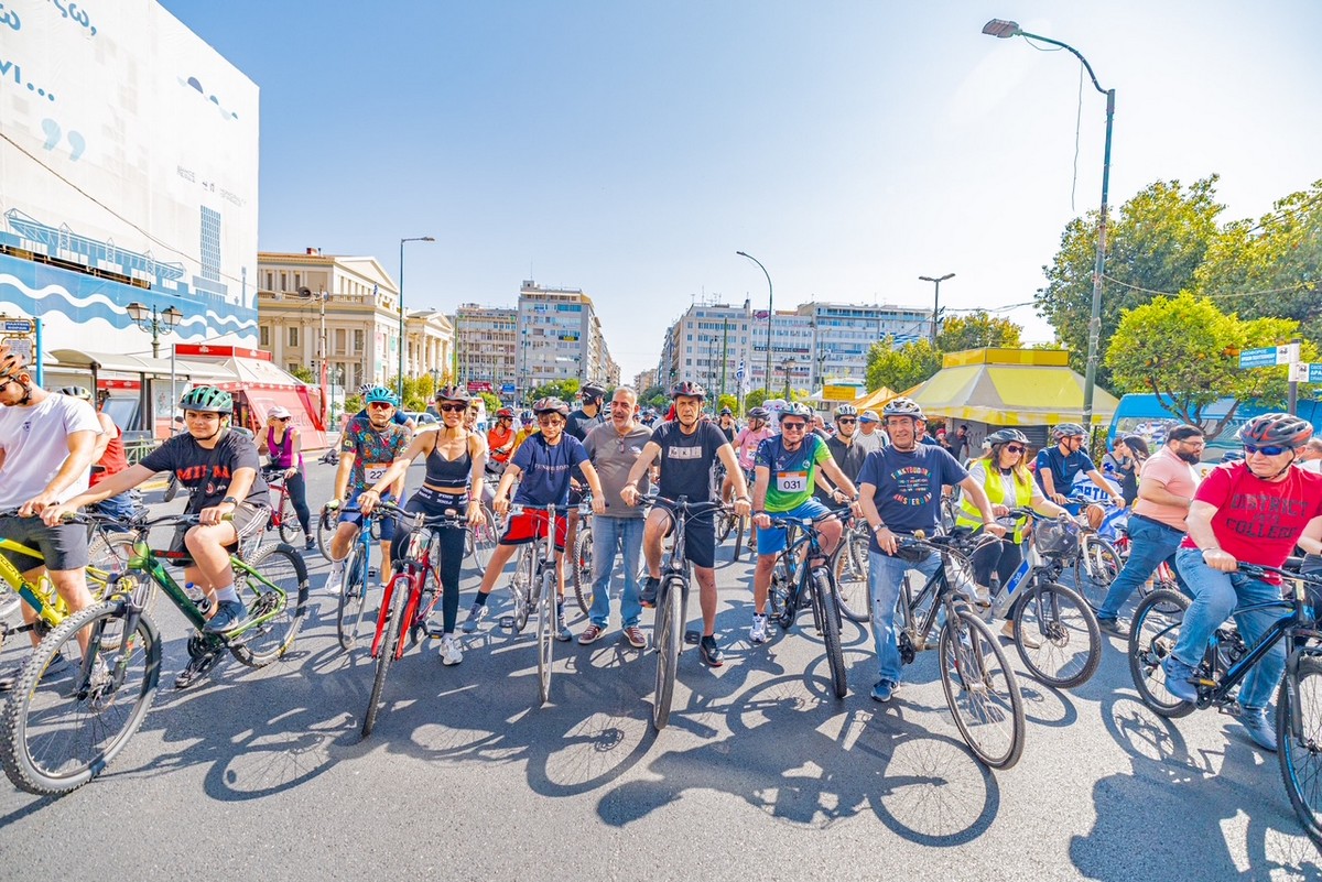 Ο Πειραιάς… στα πετάλια: Εντυπωσίασε ο πρώτος ποδηλατικός αγώνας «CRITERIUM PIRAEUS»
