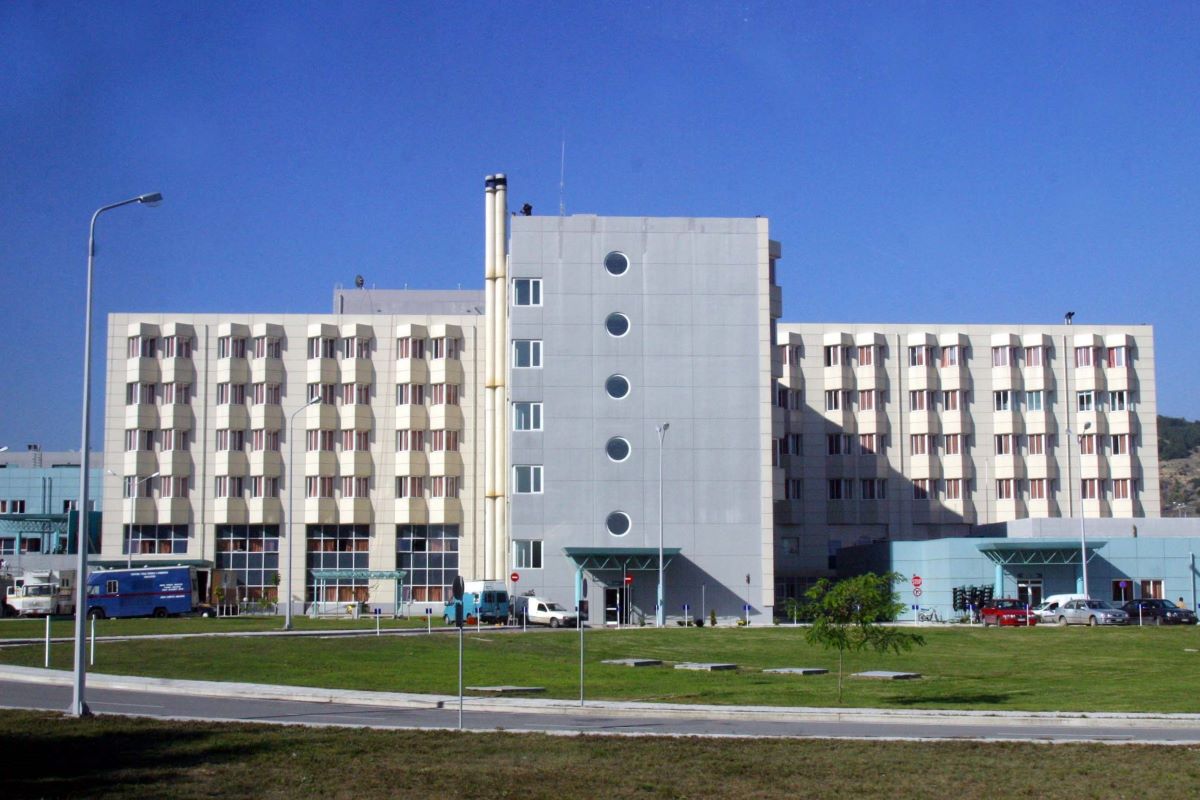 Σέρρες: Έκρηξη στο νεκροτομείο του νοσοκομείου – Δύο τραυματίες