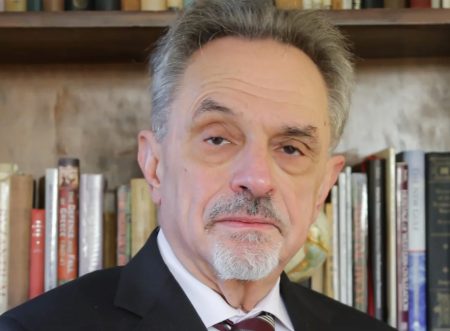 Πάτρικ Θήρος στο ΒΗΜΑ: Θα ήταν καταστροφικό να πληγούν εξαγωγικές πετρελαϊκές εγκαταστάσεις στον Κόλπο