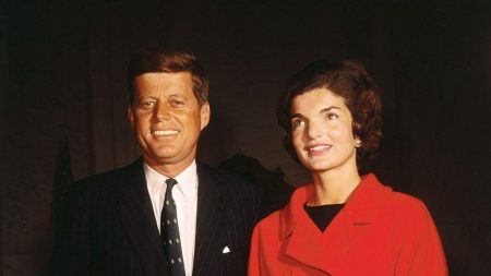 Πίσω από τους Kennedy: Τρεις γυναίκες δεμένες από τον ίδιο κώδικα σιωπής