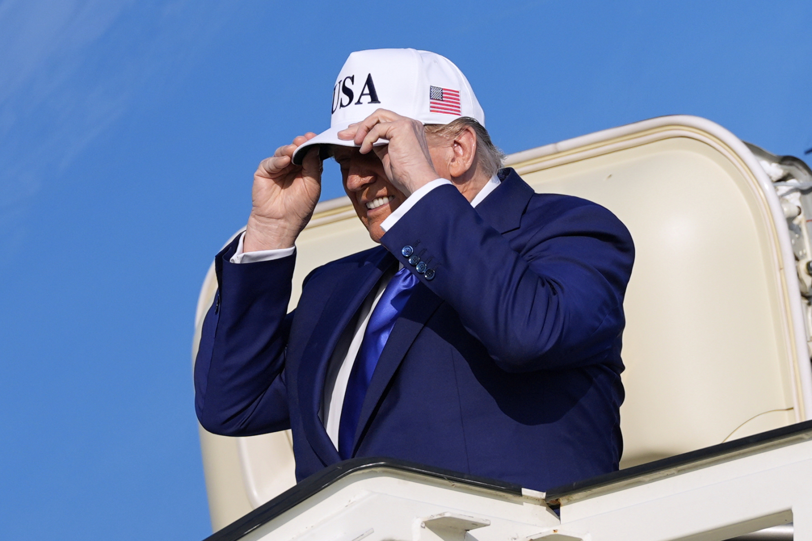 Πώς ο Τραμπ «επέβαλε» την εκεχειρία μεταξύ Ιράν και Ισραήλ