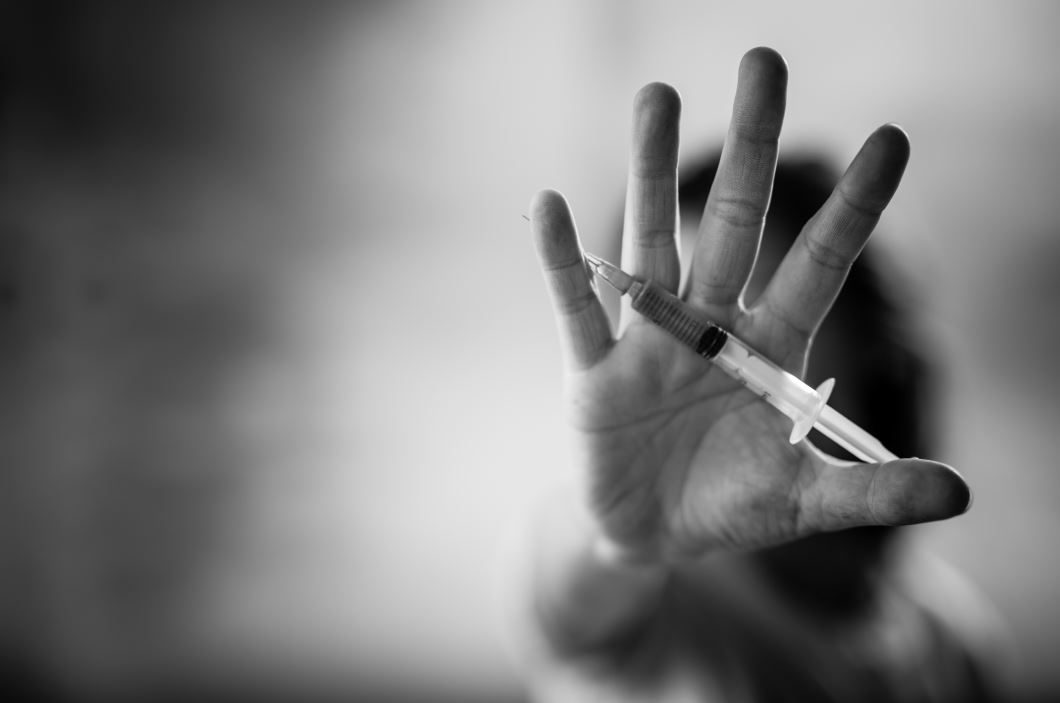 Δήμος Αθηναίων: Ντροπή για την κοινωνία η εικόνα εγκαταλελειμμένων χρηστών ναρκωτικών