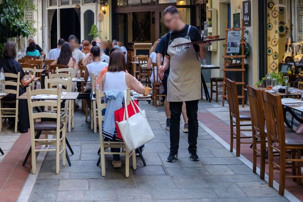 Ψηφιακή κάρτα εργασίας: Καταγγελίες για 7ήμερα χωρίς ρεπό