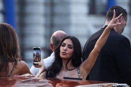 Γάμος Bezos–Sanchez: Ποιοι VIP καλεσμένοι έφτασαν στη Βενετία