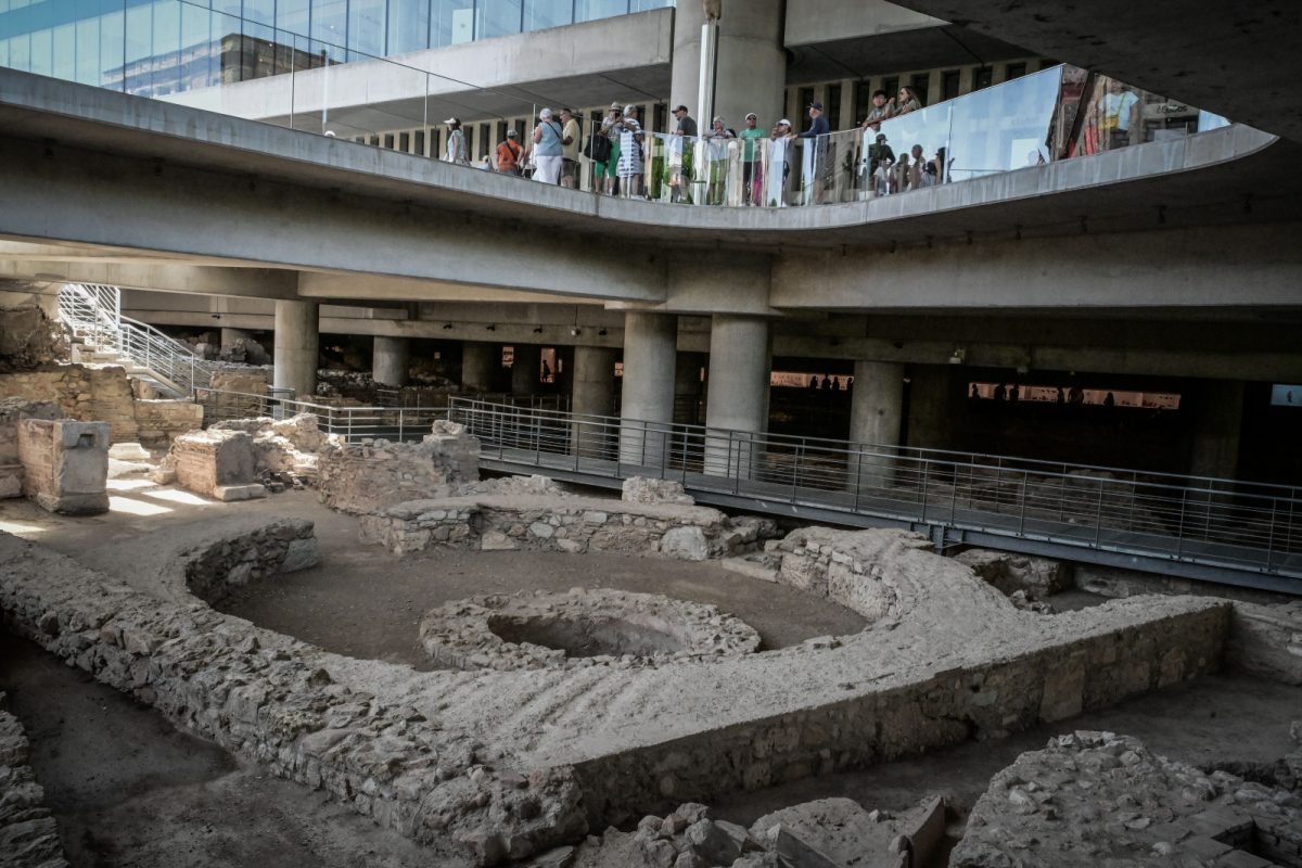 Μικρές παρηγοριές για πικρές εποχές