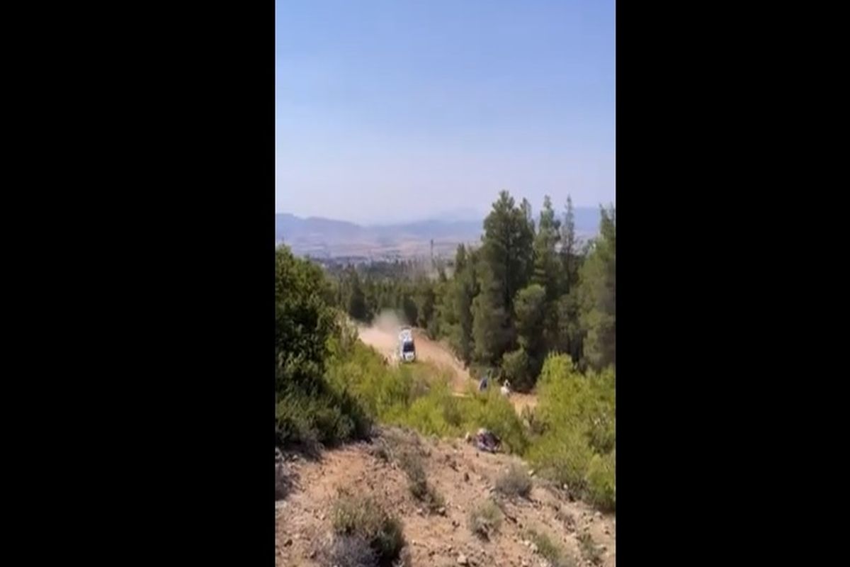 ΕΚΟ Ράλλυ Ακρόπολις 2025: Ατύχημα που κόβει την ανάσα για τον ηθοποιό Γιώργο Αμούτζα (βίντεο)