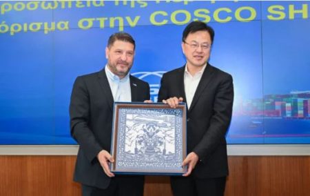 Η Κίνα µπαίνει από την πίσω πόρτα και την ανοίγουν οι περιφέρειες