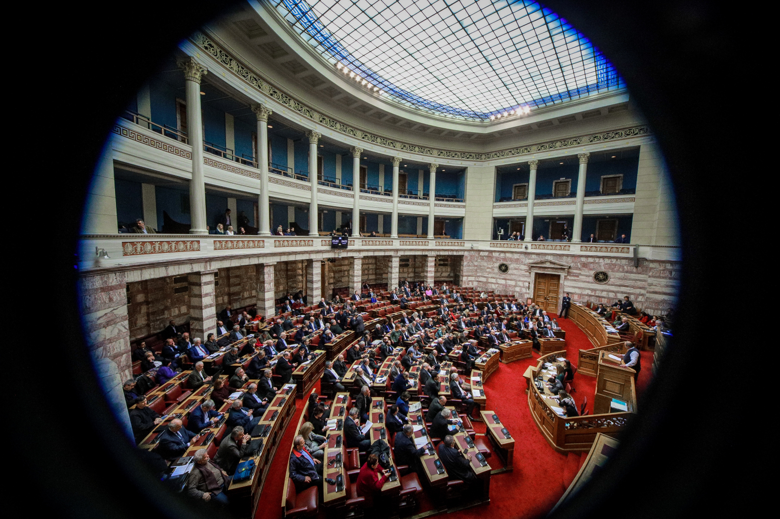 Oταν η ηθοποιός πολιτική χάνει τη γοητεία της