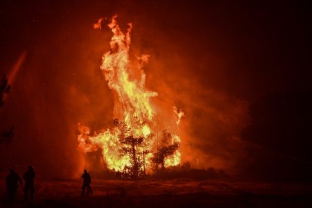 Ο άνθρωπος έμαθε να ανάβει φωτιά πριν από τουλάχιστον 400.000 χρόνια