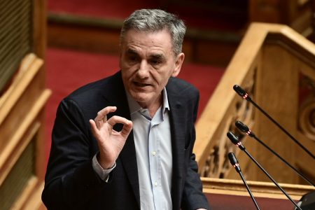 Δημοψήφισμα 2015: «Δεν προκύπτει από όσα είπα ότι εξαπατήσαμε τον ελληνικό λαό» λέει ο Τσακαλώτος