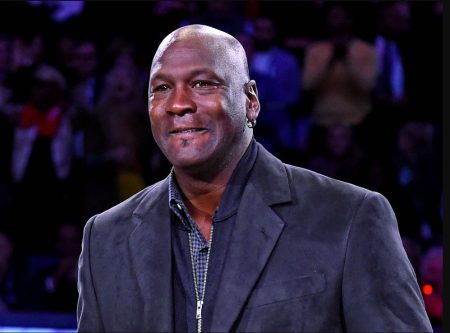 Μάικλ Τζόρνταν: Στο Καβούρι χθες βράδυ – Το tour του στην Ελλάδα