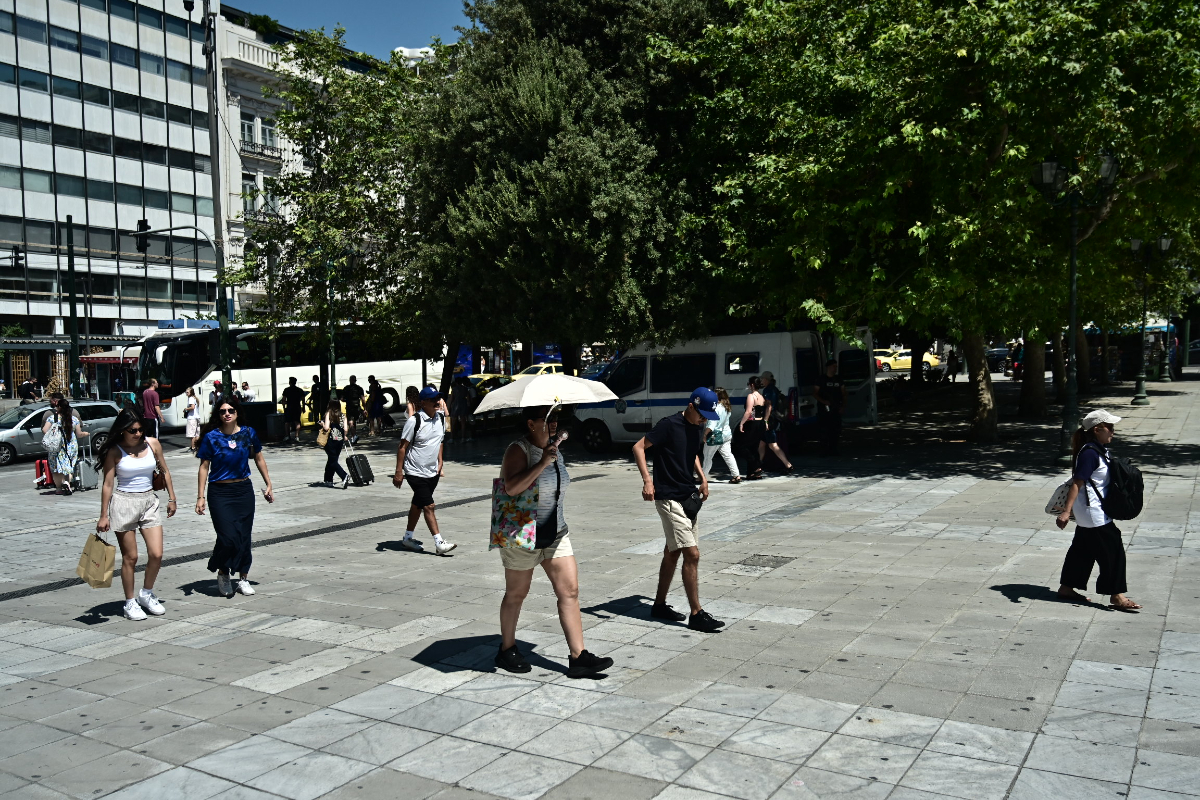 Καύσωνας: Μέχρι 45°C ο υδράργυρος – Πώς θα προστατευθούμε