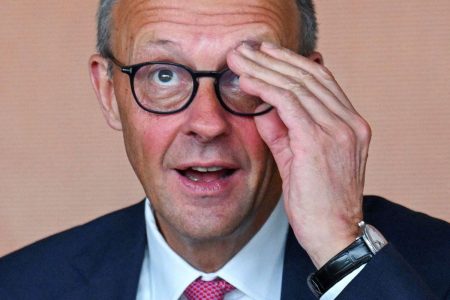 Με διαδικασίες εξπρές και επενδύσεις σε αμυντική καινοτομία επανεξοπλίζεται η Γερμανία