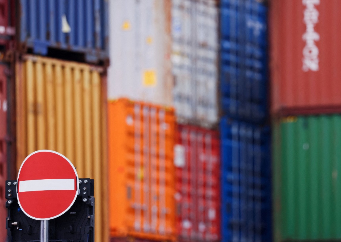 Τραμπ και ΕΕ κοντά σε deal για δασμούς 15% – Πού υποχωρεί η Ευρώπη, ποιο όπλο κρατά στο τραπέζι