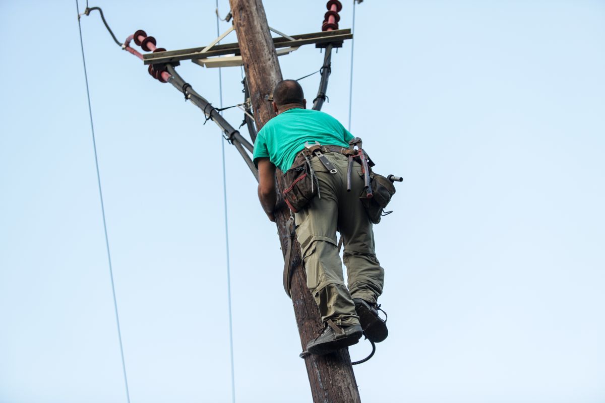 Καύσωνας: «Φωτιά» στην τιμή του ρεύματος – Τι είναι το φαινόμενο της «νησίδας»