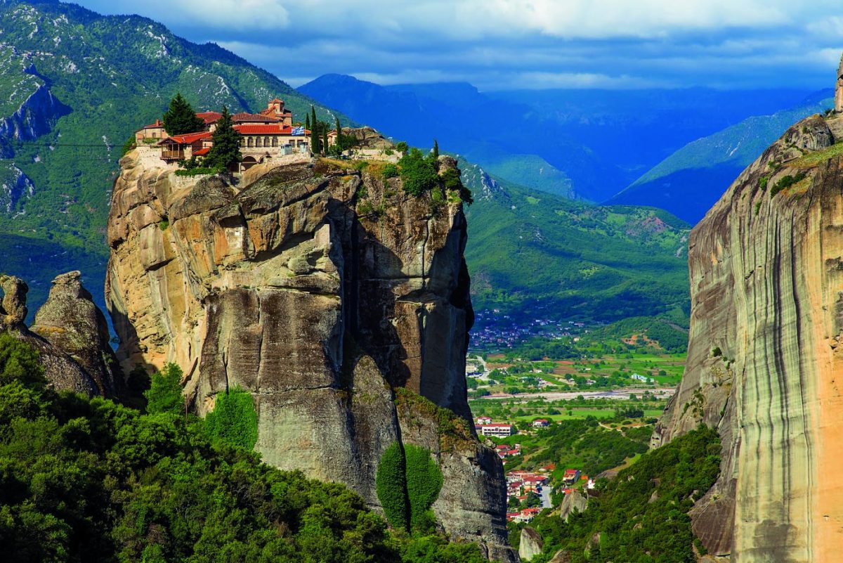 Η γενιά Ζ πάει στο μοναστήρι