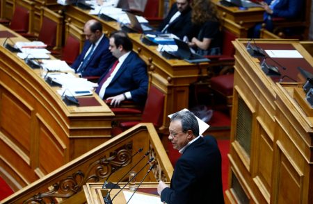 Φάμελλος: «Η 13η σύνταξη δεν είναι φιλοδώρημα» – Πυρά σε Μητσοτάκη, Πιερρακάκη
