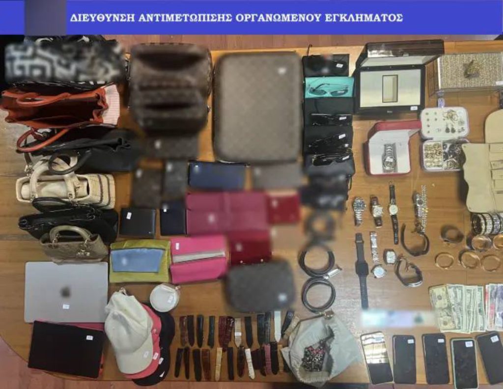 Εξαρθρώθηκε σπείρα διαρρηκτών που «χτυπούσε» πολυτελείς κατοικίες σε Κηφισιά, Γλυφάδα, Βούλα
