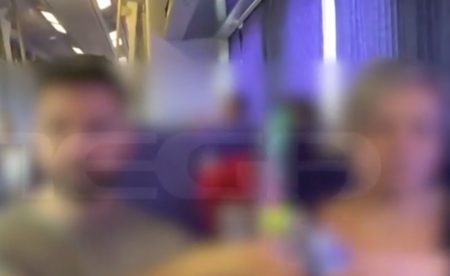 Αφόρητες συνθήκες στο τρένο για Θεσσαλονίκη: Επιβάτες ταξιδεύουν χωρίς κλιματισμό εν μέσω καύσωνα