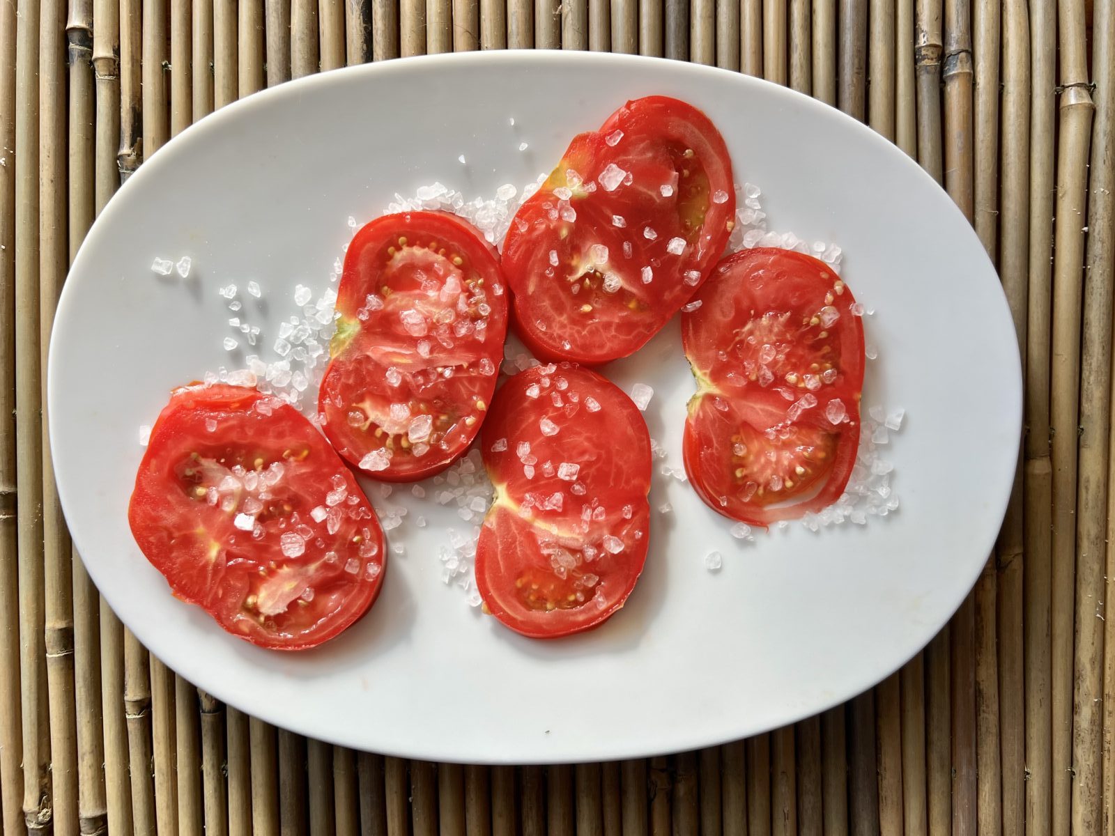 Καύσωνας; Κόψτε μια ντομάτα για βραδινό