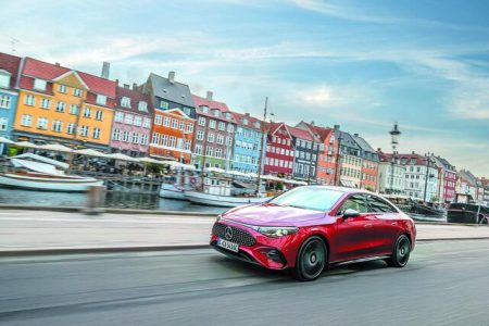 Mercedes-Benz CLA 250+:«Κοίτα να μαθαίνεις»