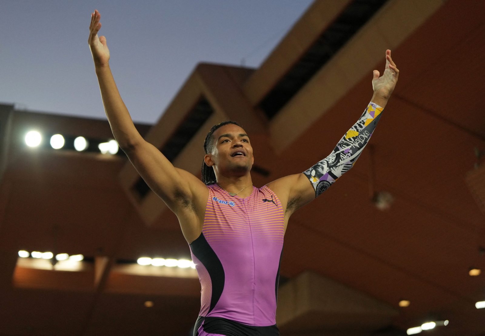 Εμμανουήλ Καραλής: Ζήτημα χρόνου να ξεπεράσει και τα 6,10μ.