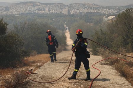 Υψηλός κίνδυνος πυρκαγιάς για την Τρίτη – Ποιες περιοχές κινδυνεύουν