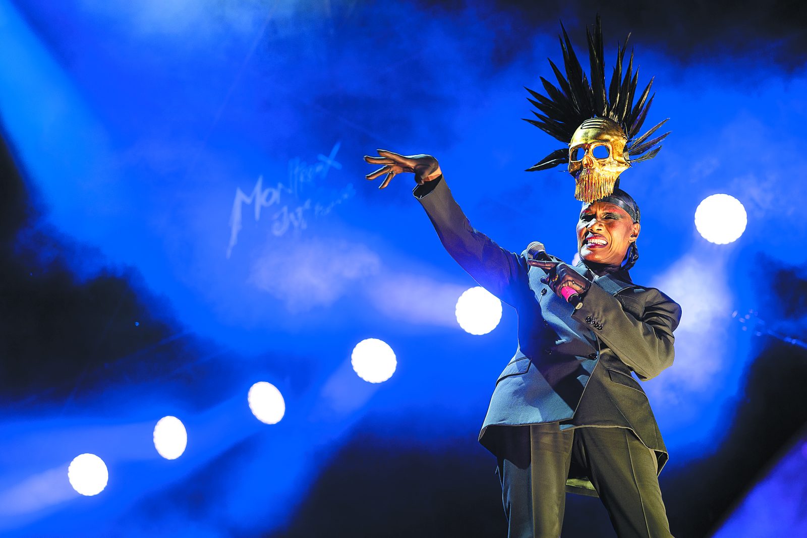 Ο μοναδικός, γκροτέσκος κόσμος της Γκρέις Τζόουνς