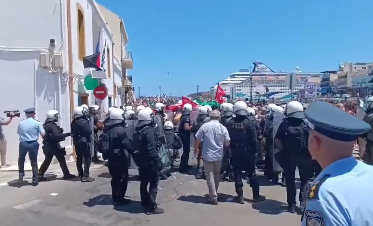 Λασίθι: Μπουκάλια και χημικά σε διαδήλωση για τους Ισραηλινούς