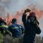 Φωτιά στη Θεσπρωτία: Δύο μέτωπα στην περιοχή Παραμυθιάς, εκκενώνεται ο Γαλατάς
