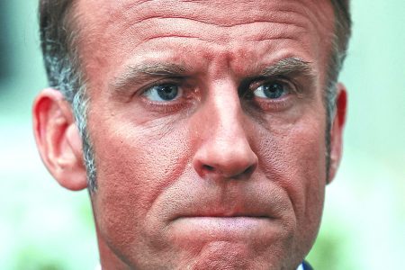 Γαλλία: Γιατί οι εκλογές είναι μάταιες – Το αδιέξοδο που γεννά το μεγάλο ερώτημα