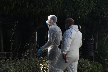 Δημοκρατική κατάκτηση η παρανομία (3)