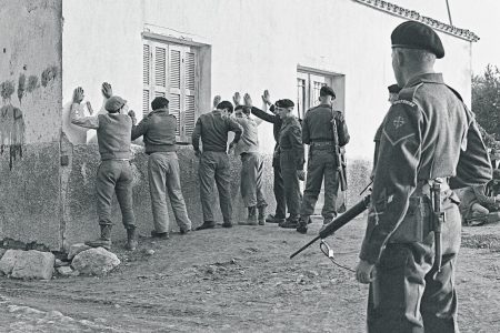 Κύπρος: Ο αγώνας της ΕΟΚΑ, οι απατηλές ευκαιρίες – Οσα αποκαλύπτει νέα μελέτη