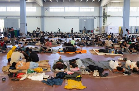 «Βλέπουν» πτήσεις από το Μινσκ πίσω από τις πλεύσεις στην Κρήτη