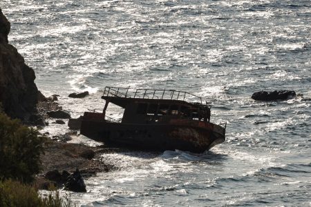 Υεμένη: Εκατόμβη θυμάτων σε ναυάγιο με πρόσφυγες – μετανάστες