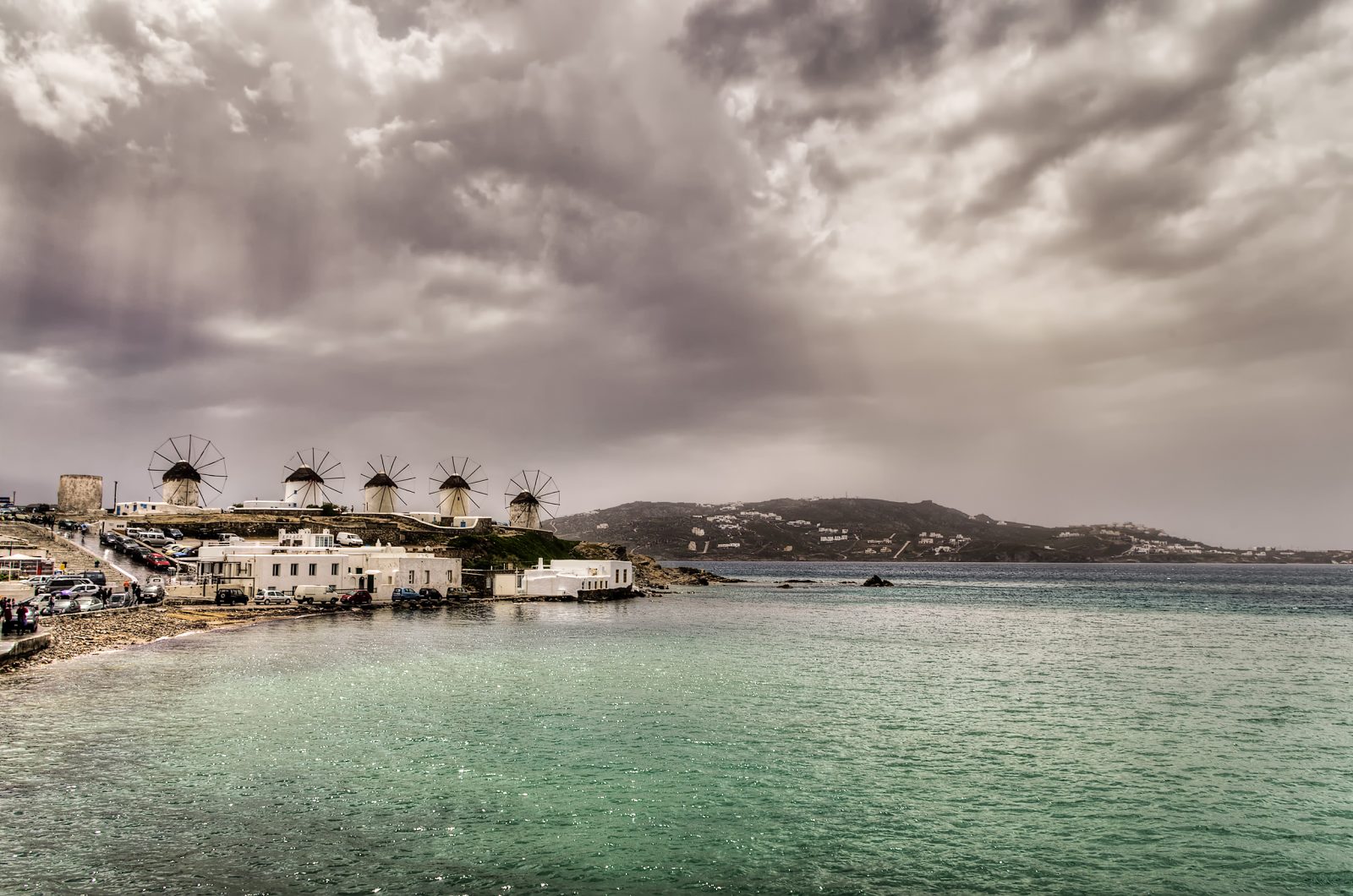 Kαιρός με ανατροπές: Βροχές, καταιγίδες, άνεμοι, πτώση θερμοκρασίας