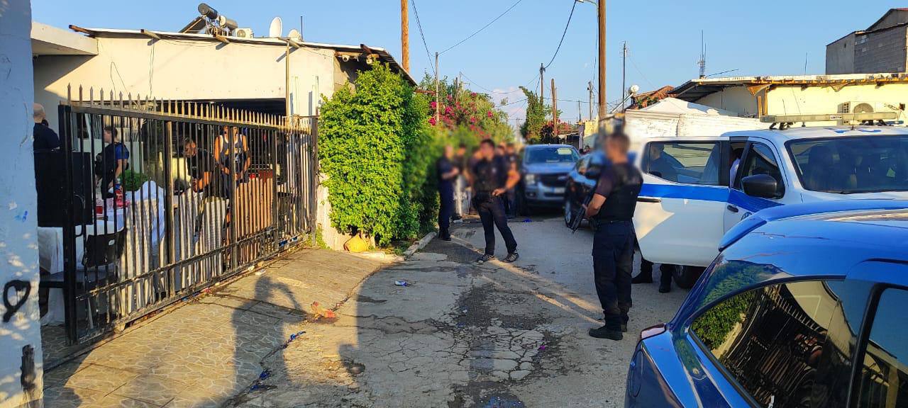 Ασπρόπυργος: Σκηνές «Φαρ Ουέστ» – 17 συλλήψεις